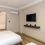Temel فندق كورلو